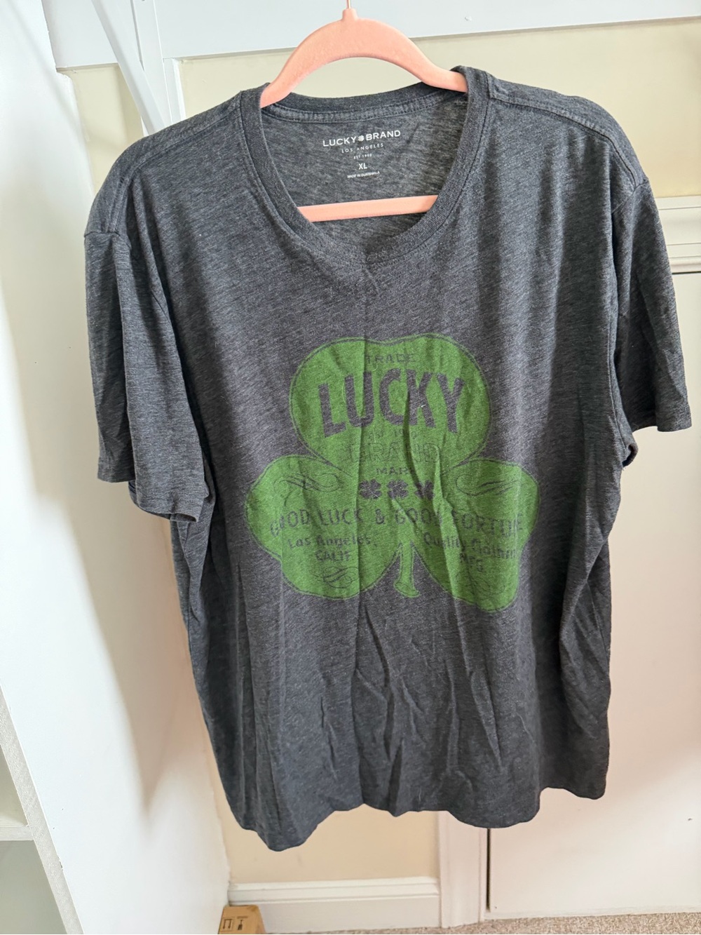 Men's Lucky Brand Gray and Green Irish Shamrock Graphic Tee Shirt Size XL